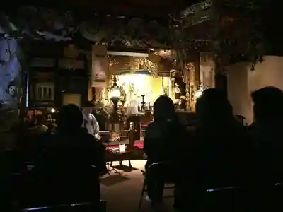 圓應寺の本殿・本堂