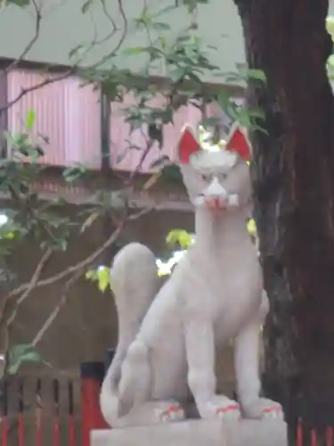 笠䅣稲荷神社の狛犬