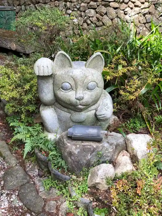 お松大権現の狛犬