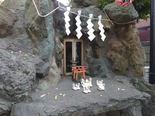 葛西神社の{uncategorized: "未分類", other: "その他", undefined: "問題あり", building: "その他建物", grave: "お墓", sacred_gate: "鳥居", guardian: "狛犬", statue: "像", buddha: "仏像", history: "歴史", nature: "自然", garden: "庭園", animal: "動物", pagoda: "塔", temizu: "手水舎", mountain_gate: "山門・神門", sanctuary: "本殿・本堂", subordinate: "末社・摂社", art: "芸術", scenery: "景色", jizo: "地蔵", ema: "絵馬", goshuin: "御朱印", omikuji: "おみくじ", items: "授与品その他", amulet: "お守り", goshuincho: "御朱印帳", eats: "食事", festival: "お祭り", votive_dance: "神楽", shichigosan: "七五三参", wedding: "結婚式", experience: "体験その他", initially: "初詣", around: "周辺", anti_infection: "感染症対策"}