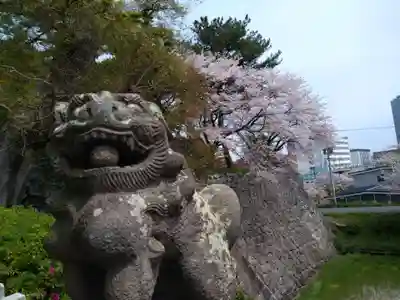 篠山神社の狛犬