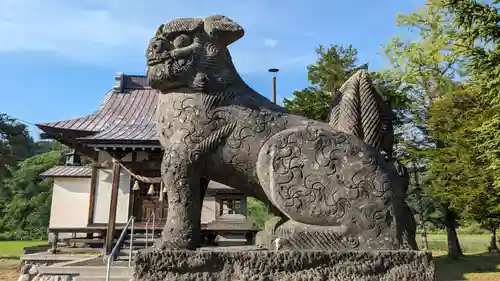 班渓神社の狛犬