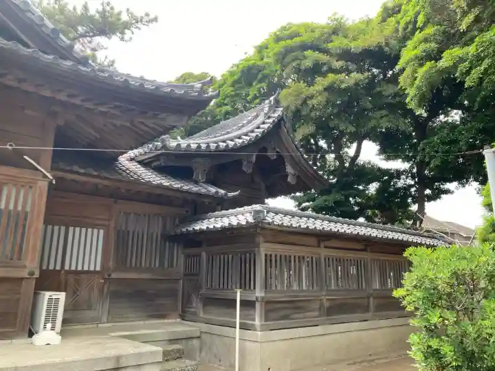 片瀬諏訪神社の{uncategorized: "未分類", other: "その他", undefined: "問題あり", building: "その他建物", grave: "お墓", sacred_gate: "鳥居", guardian: "狛犬", statue: "像", buddha: "仏像", history: "歴史", nature: "自然", garden: "庭園", animal: "動物", pagoda: "塔", temizu: "手水舎", mountain_gate: "山門・神門", sanctuary: "本殿・本堂", subordinate: "末社・摂社", art: "芸術", scenery: "景色", jizo: "地蔵", ema: "絵馬", goshuin: "御朱印", omikuji: "おみくじ", items: "授与品その他", amulet: "お守り", goshuincho: "御朱印帳", eats: "食事", festival: "お祭り", votive_dance: "神楽", shichigosan: "七五三参", wedding: "結婚式", experience: "体験その他", initially: "初詣", around: "周辺", anti_infection: "感染症対策"}