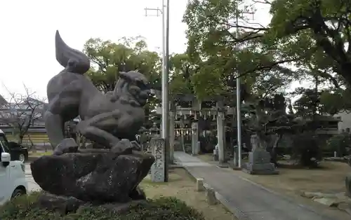 岩崎神社の狛犬