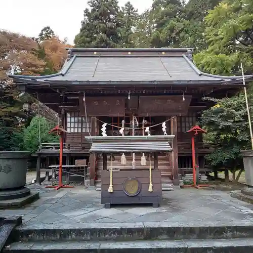 瀧尾神社の本殿