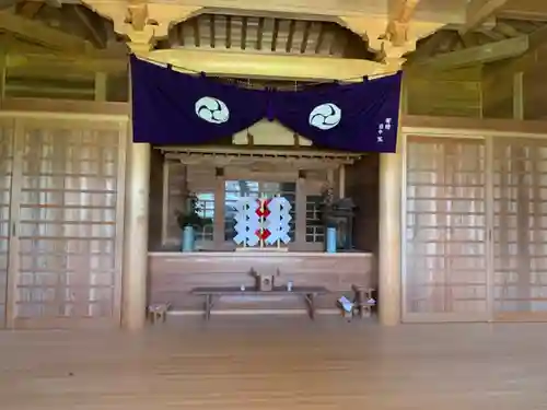 東中滝神社の本殿・本堂