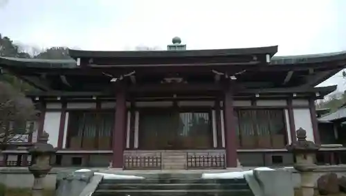泉谷寺の本殿・本堂