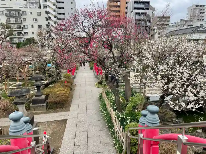 亀戸天神社の{uncategorized: "未分類", other: "その他", undefined: "問題あり", building: "その他建物", grave: "お墓", sacred_gate: "鳥居", guardian: "狛犬", statue: "像", buddha: "仏像", history: "歴史", nature: "自然", garden: "庭園", animal: "動物", pagoda: "塔", temizu: "手水舎", mountain_gate: "山門・神門", sanctuary: "本殿・本堂", subordinate: "末社・摂社", art: "芸術", scenery: "景色", jizo: "地蔵", ema: "絵馬", goshuin: "御朱印", omikuji: "おみくじ", items: "授与品その他", amulet: "お守り", goshuincho: "御朱印帳", eats: "食事", festival: "お祭り", votive_dance: "神楽", shichigosan: "七五三参", wedding: "結婚式", experience: "体験その他", initially: "初詣", around: "周辺", anti_infection: "感染症対策"}