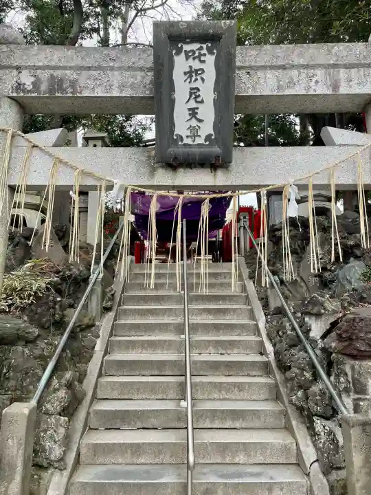 咤枳尼天堂 (出世稲荷)の{uncategorized: "未分類", other: "その他", undefined: "問題あり", building: "その他建物", grave: "お墓", sacred_gate: "鳥居", guardian: "狛犬", statue: "像", buddha: "仏像", history: "歴史", nature: "自然", garden: "庭園", animal: "動物", pagoda: "塔", temizu: "手水舎", mountain_gate: "山門・神門", sanctuary: "本殿・本堂", subordinate: "末社・摂社", art: "芸術", scenery: "景色", jizo: "地蔵", ema: "絵馬", goshuin: "御朱印", omikuji: "おみくじ", items: "授与品その他", amulet: "お守り", goshuincho: "御朱印帳", eats: "食事", festival: "お祭り", votive_dance: "神楽", shichigosan: "七五三参", wedding: "結婚式", experience: "体験その他", initially: "初詣", around: "周辺", anti_infection: "感染症対策"}