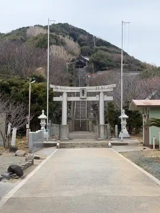 織幡神社の{uncategorized: "未分類", other: "その他", undefined: "問題あり", building: "その他建物", grave: "お墓", sacred_gate: "鳥居", guardian: "狛犬", statue: "像", buddha: "仏像", history: "歴史", nature: "自然", garden: "庭園", animal: "動物", pagoda: "塔", temizu: "手水舎", mountain_gate: "山門・神門", sanctuary: "本殿・本堂", subordinate: "末社・摂社", art: "芸術", scenery: "景色", jizo: "地蔵", ema: "絵馬", goshuin: "御朱印", omikuji: "おみくじ", items: "授与品その他", amulet: "お守り", goshuincho: "御朱印帳", eats: "食事", festival: "お祭り", votive_dance: "神楽", shichigosan: "七五三参", wedding: "結婚式", experience: "体験その他", initially: "初詣", around: "周辺", anti_infection: "感染症対策"}