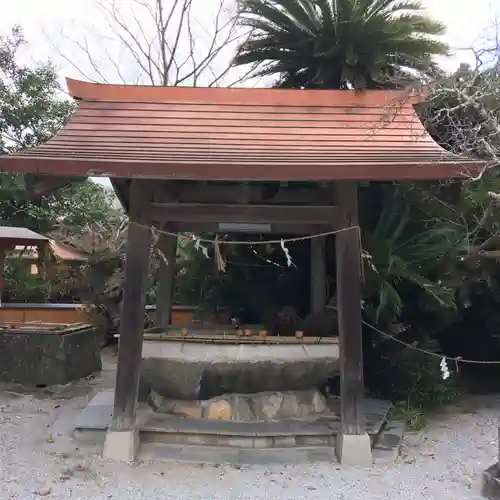 湊八坂神社の手水