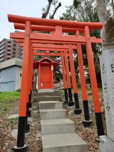 三社神社の末社・摂社