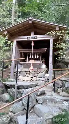 宝登山神社の末社・摂社