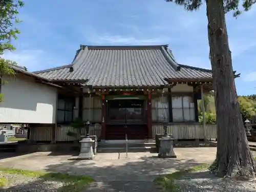 本善寺の本殿・本堂