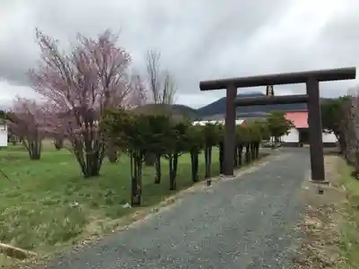 大和神社の鳥居