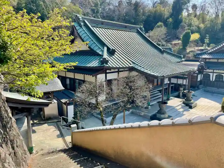 高松寺の{uncategorized: "未分類", other: "その他", undefined: "問題あり", building: "その他建物", grave: "お墓", sacred_gate: "鳥居", guardian: "狛犬", statue: "像", buddha: "仏像", history: "歴史", nature: "自然", garden: "庭園", animal: "動物", pagoda: "塔", temizu: "手水舎", mountain_gate: "山門・神門", sanctuary: "本殿・本堂", subordinate: "末社・摂社", art: "芸術", scenery: "景色", jizo: "地蔵", ema: "絵馬", goshuin: "御朱印", omikuji: "おみくじ", items: "授与品その他", amulet: "お守り", goshuincho: "御朱印帳", eats: "食事", festival: "お祭り", votive_dance: "神楽", shichigosan: "七五三参", wedding: "結婚式", experience: "体験その他", initially: "初詣", around: "周辺", anti_infection: "感染症対策"}