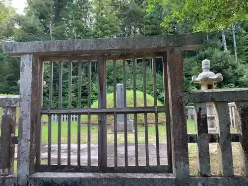 瑠璃光寺の建物その他