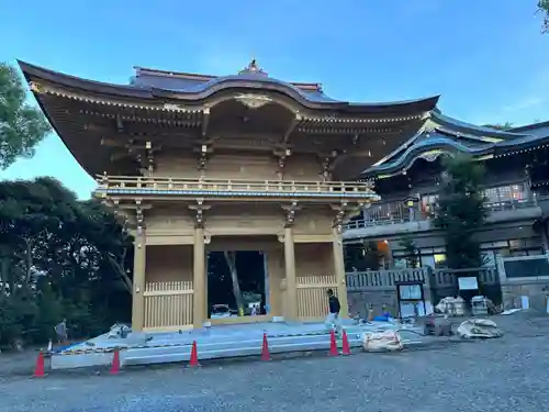 大甕神社の山門