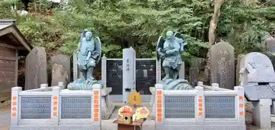 高尾山薬王院の像