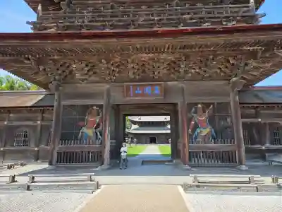 瑞龍寺の{uncategorized: "未分類", other: "その他", undefined: "問題あり", building: "その他建物", grave: "お墓", sacred_gate: "鳥居", guardian: "狛犬", statue: "像", buddha: "仏像", history: "歴史", nature: "自然", garden: "庭園", animal: "動物", pagoda: "塔", temizu: "手水舎", mountain_gate: "山門・神門", sanctuary: "本殿・本堂", subordinate: "末社・摂社", art: "芸術", scenery: "景色", jizo: "地蔵", ema: "絵馬", goshuin: "御朱印", omikuji: "おみくじ", items: "授与品その他", amulet: "お守り", goshuincho: "御朱印帳", eats: "食事", festival: "お祭り", votive_dance: "神楽", shichigosan: "七五三参", wedding: "結婚式", experience: "体験その他", initially: "初詣", around: "周辺", anti_infection: "感染症対策"}