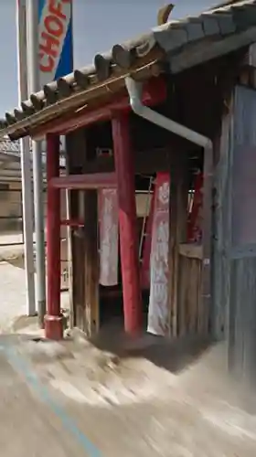 稲荷神社の本殿