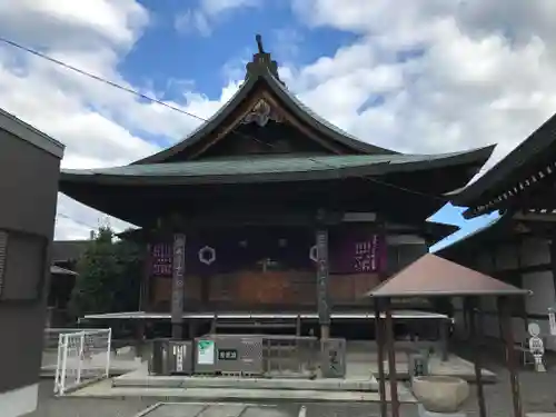 宝寿寺の本殿