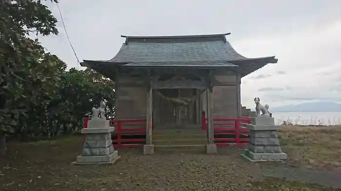 稲荷神社の本殿