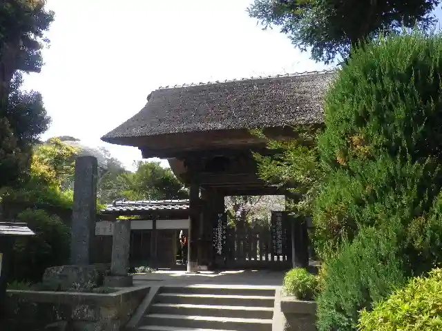 極楽寺(霊鷲山感應院極楽律寺)の山門・神門