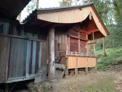 諏訪神社の本殿・本堂