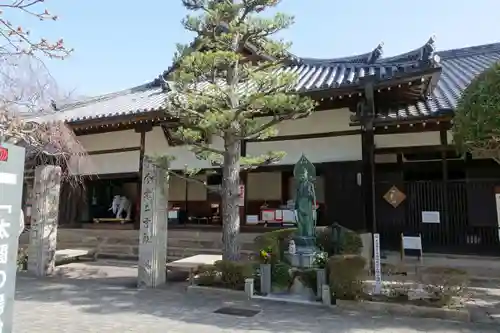 念仏寺の本殿・本堂