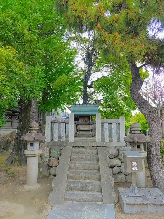 神明社(新茶屋)の末社・摂社