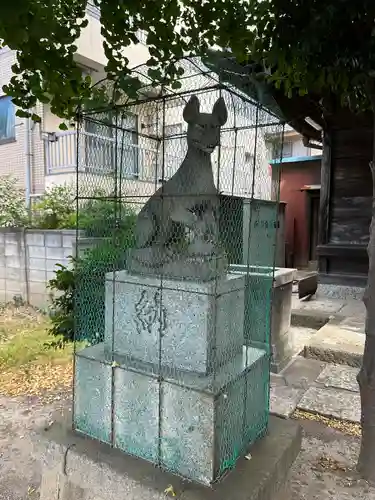 稲荷神社の狛犬