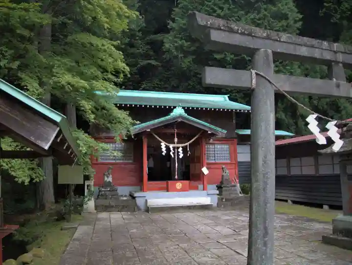 清瀧神社の本殿・本堂
