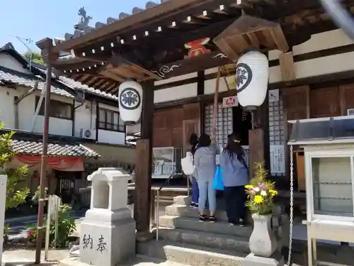 海龍寺の本殿・本堂