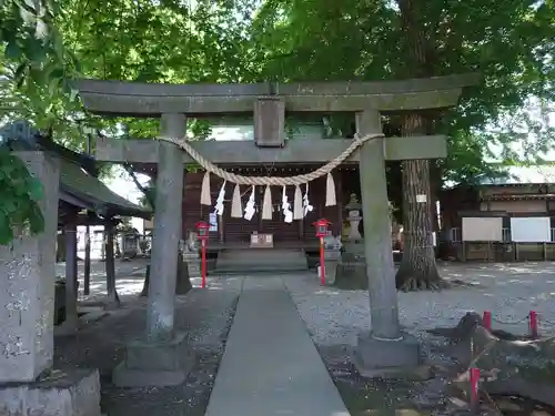 諏訪神社の鳥居