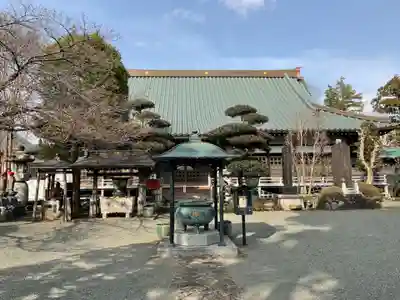 寳泉寺の本殿・本堂