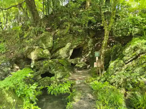 世尊院(滋賀県)