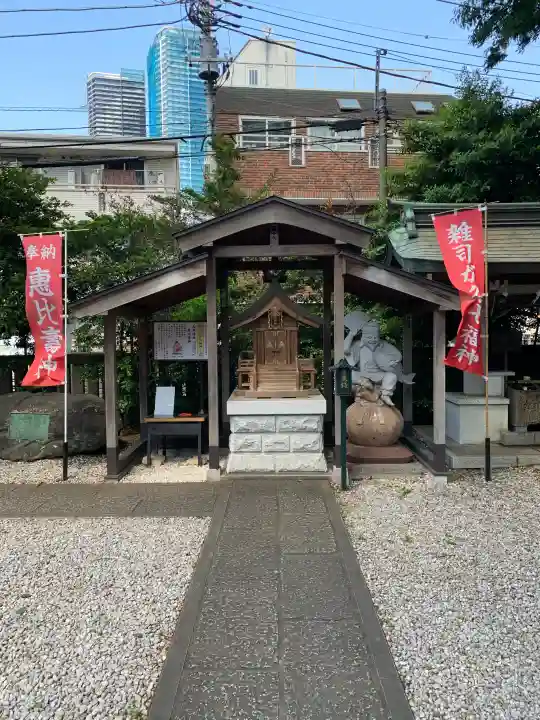 大鳥神社の{uncategorized: "未分類", other: "その他", undefined: "問題あり", building: "その他建物", grave: "お墓", sacred_gate: "鳥居", guardian: "狛犬", statue: "像", buddha: "仏像", history: "歴史", nature: "自然", garden: "庭園", animal: "動物", pagoda: "塔", temizu: "手水舎", mountain_gate: "山門・神門", sanctuary: "本殿・本堂", subordinate: "末社・摂社", art: "芸術", scenery: "景色", jizo: "地蔵", ema: "絵馬", goshuin: "御朱印", omikuji: "おみくじ", items: "授与品その他", amulet: "お守り", goshuincho: "御朱印帳", eats: "食事", festival: "お祭り", votive_dance: "神楽", shichigosan: "七五三参", wedding: "結婚式", experience: "体験その他", initially: "初詣", around: "周辺", anti_infection: "感染症対策"}