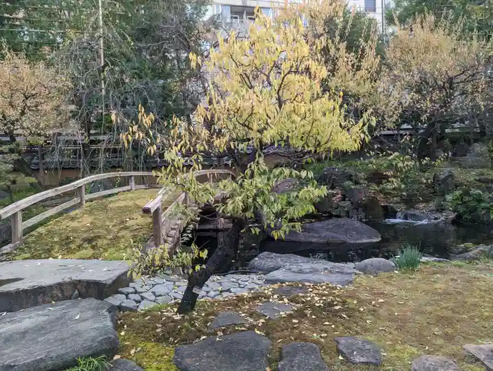 湯島天満宮の庭園