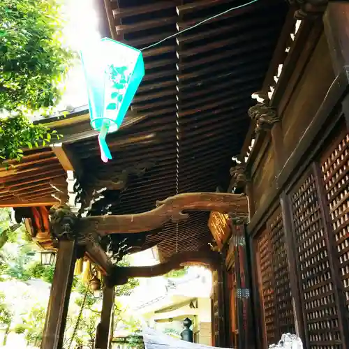 白山神社の本殿