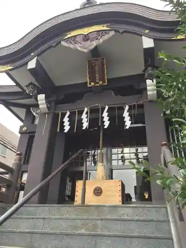 神楽坂若宮八幡神社の本殿