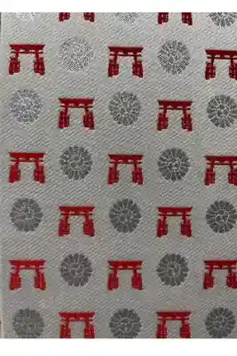 宇都宮中心地に鎮座