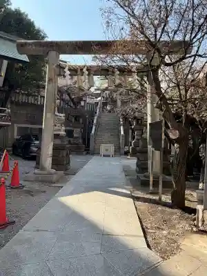 元三島神社の{uncategorized: "未分類", other: "その他", undefined: "問題あり", building: "その他建物", grave: "お墓", sacred_gate: "鳥居", guardian: "狛犬", statue: "像", buddha: "仏像", history: "歴史", nature: "自然", garden: "庭園", animal: "動物", pagoda: "塔", temizu: "手水舎", mountain_gate: "山門・神門", sanctuary: "本殿・本堂", subordinate: "末社・摂社", art: "芸術", scenery: "景色", jizo: "地蔵", ema: "絵馬", goshuin: "御朱印", omikuji: "おみくじ", items: "授与品その他", amulet: "お守り", goshuincho: "御朱印帳", eats: "食事", festival: "お祭り", votive_dance: "神楽", shichigosan: "七五三参", wedding: "結婚式", experience: "体験その他", initially: "初詣", around: "周辺", anti_infection: "感染症対策"}