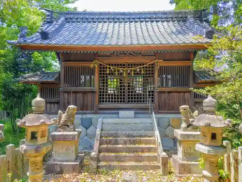 縣社（大和町南高井）の本殿・本堂