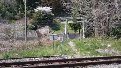 葉山神社の建物その他