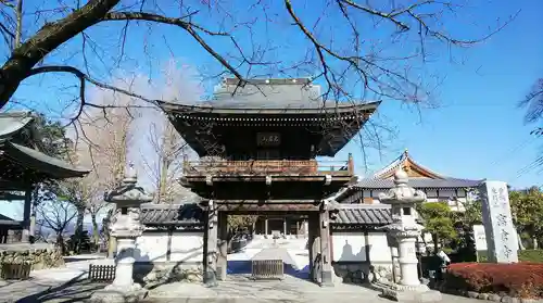 高倉寺の山門