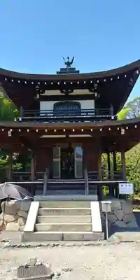 勧修寺の本殿・本堂