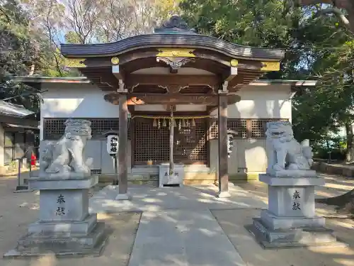 蔵人素盞嗚神社の{uncategorized: "未分類", other: "その他", undefined: "問題あり", building: "その他建物", grave: "お墓", sacred_gate: "鳥居", guardian: "狛犬", statue: "像", buddha: "仏像", history: "歴史", nature: "自然", garden: "庭園", animal: "動物", pagoda: "塔", temizu: "手水舎", mountain_gate: "山門・神門", sanctuary: "本殿・本堂", subordinate: "末社・摂社", art: "芸術", scenery: "景色", jizo: "地蔵", ema: "絵馬", goshuin: "御朱印", omikuji: "おみくじ", items: "授与品その他", amulet: "お守り", goshuincho: "御朱印帳", eats: "食事", festival: "お祭り", votive_dance: "神楽", shichigosan: "七五三参", wedding: "結婚式", experience: "体験その他", initially: "初詣", around: "周辺", anti_infection: "感染症対策"}