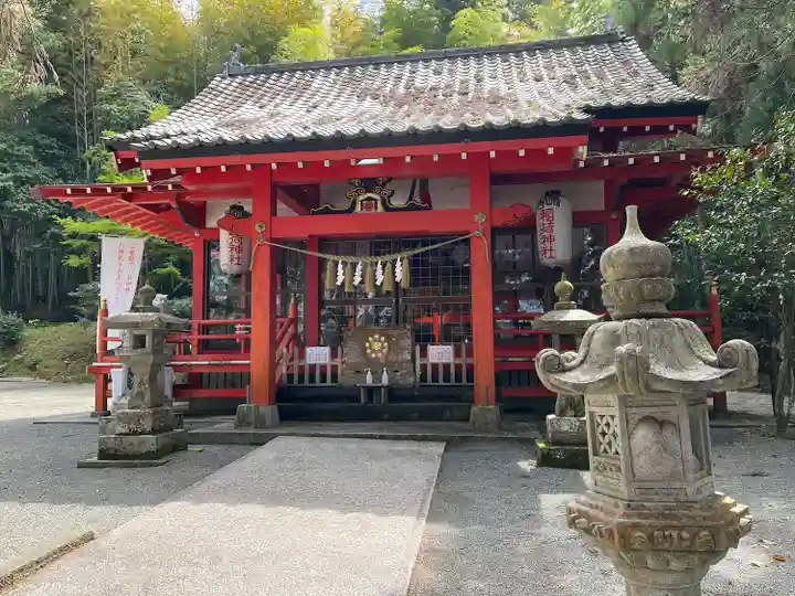 岩崎稲荷神社の本殿・本堂