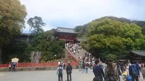 鶴岡八幡宮の建物その他